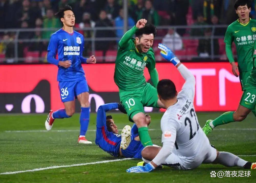 中超焦点战!恒大对阵国安,势均力敌一触即发的简单介绍 中超焦点战!恒大对阵国安,势均力敌一触即发的简单介绍