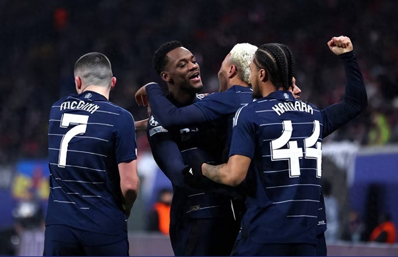 罗马逆转-击败波尔图晋级欧冠八强赛