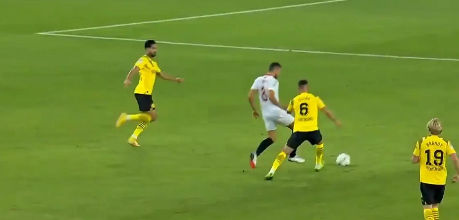 开云体育-塞维利亚大胜，继续追赶前排球队