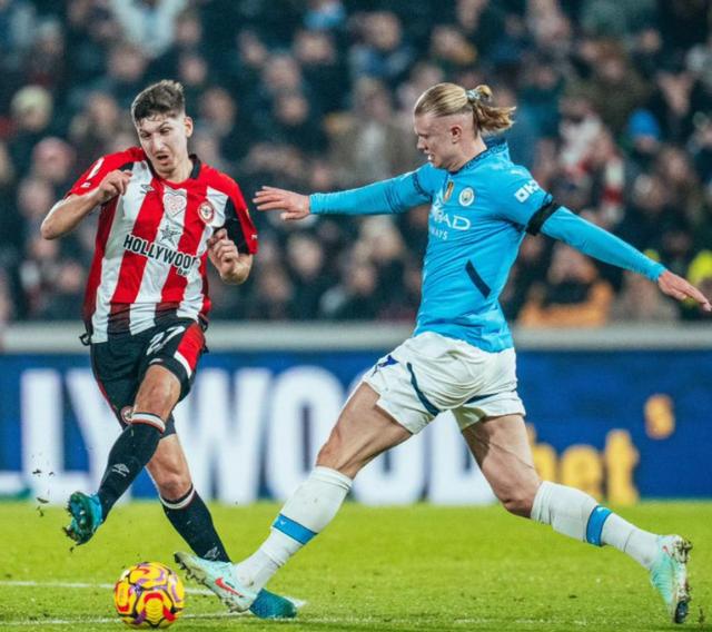 曼城客场大胜多特蒙德，阿圭罗梅开二度的简单介绍