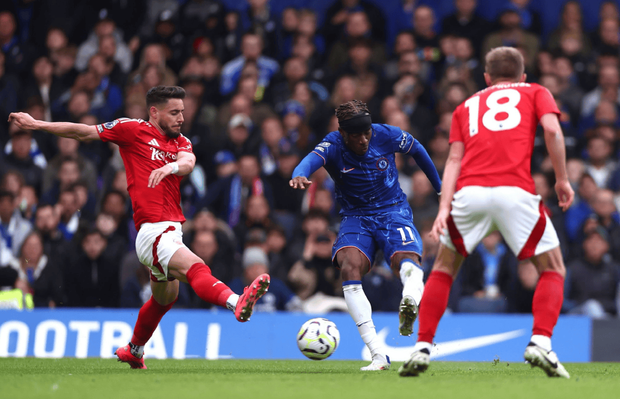 利物浦主场大胜，豪取英超联赛三连胜