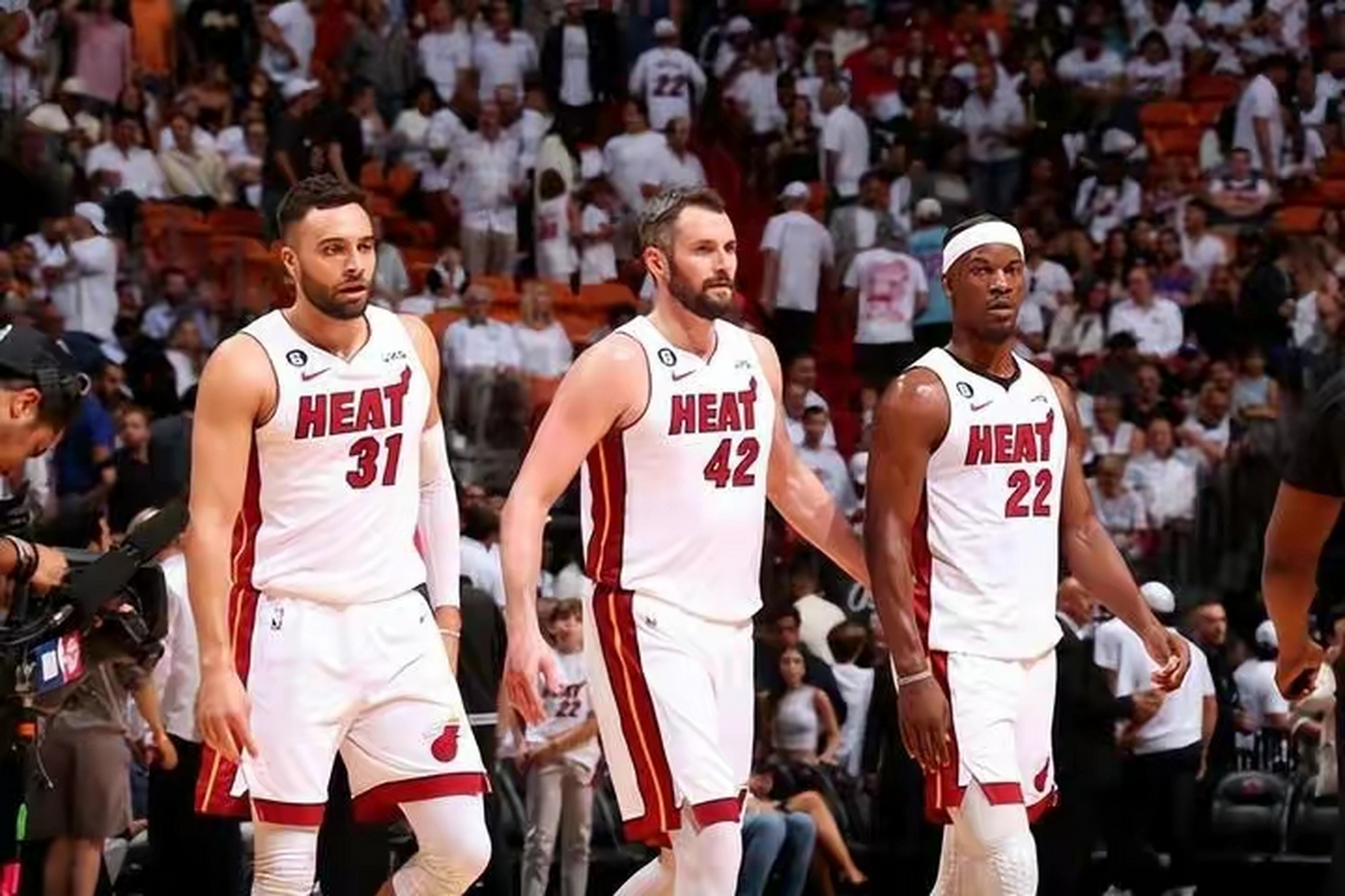 雄鹿逆转热火,东部决赛首胜领先的简单介绍 雄鹿逆转热火,东部决赛首胜领先的简单介绍