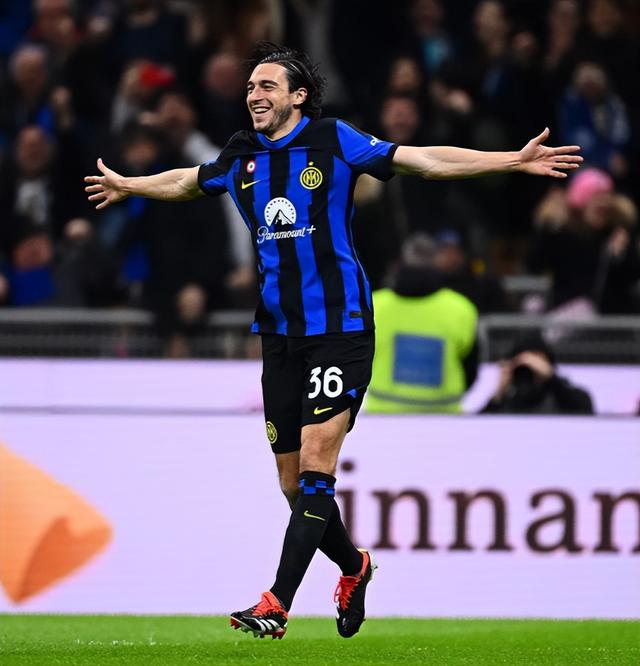 开云体育登录-欧洲预选赛球员技术风采，对手望风而逃的简单介绍