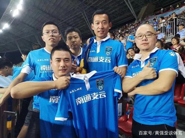 汉诺威边锋梅开二度，帮助球队逆转比分的简单介绍