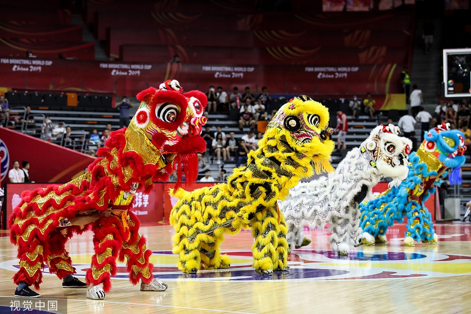国外篮球赛场上掀起一股中国风 国外篮球赛场上掀起一股中国风