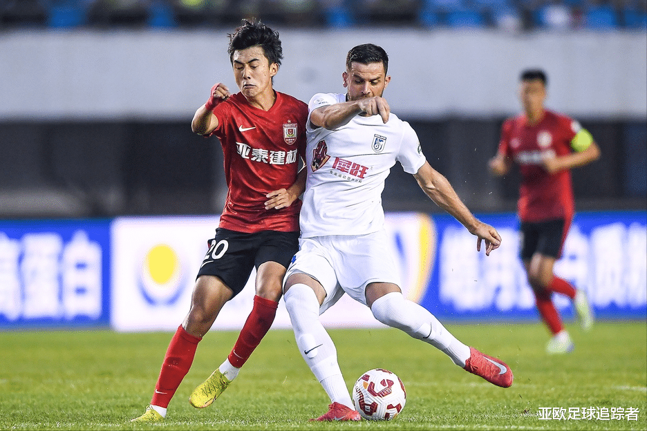 开云体育官网-包含长春亚泰客场取胜大连一方，实现反击的词条