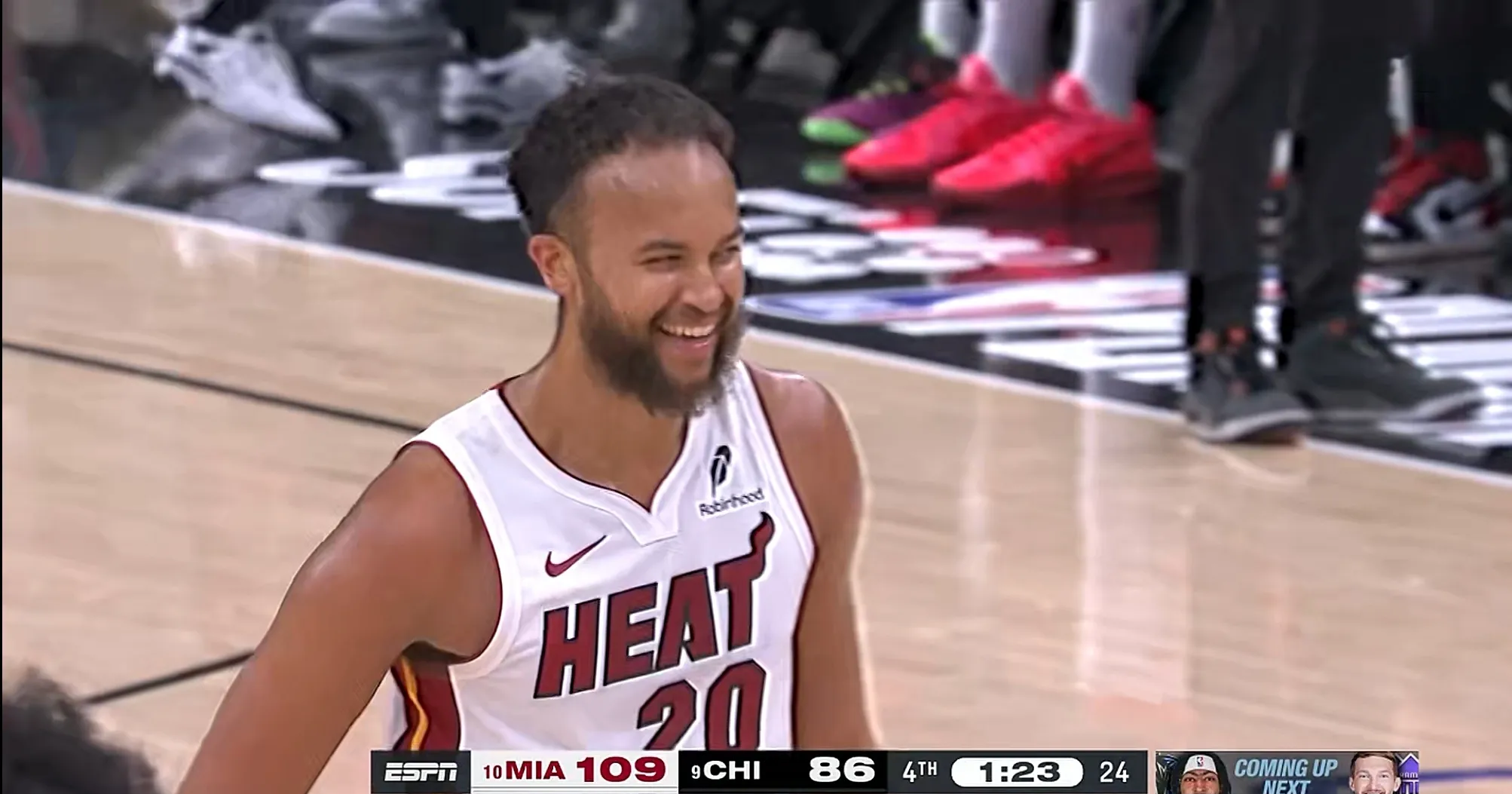 热火客场惨败,球队战绩一落千丈的简单介绍 热火客场惨败,球队战绩一落千丈的简单介绍