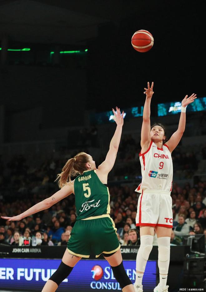 开云平台-澳大利亚女篮队员表现出色，获得最佳球员