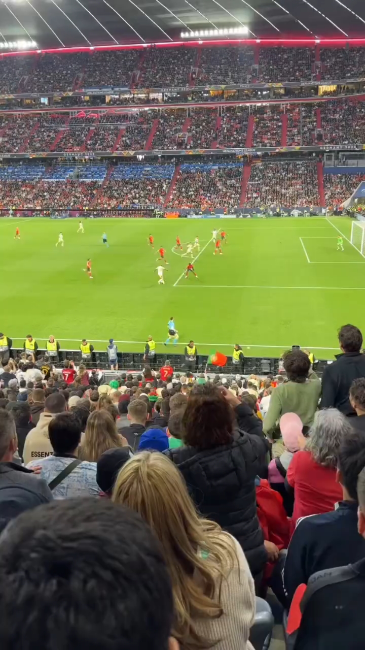 门迪将球破门,带领球队赢得胜利 门迪将球破门,带领球队赢得胜利