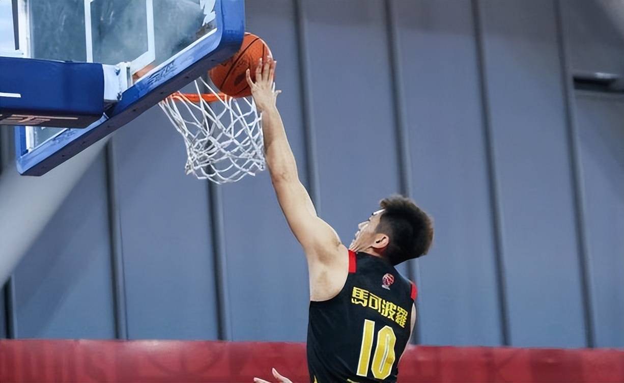 开云体育-主力伤停成隐患，球队战绩受挫的简单介绍