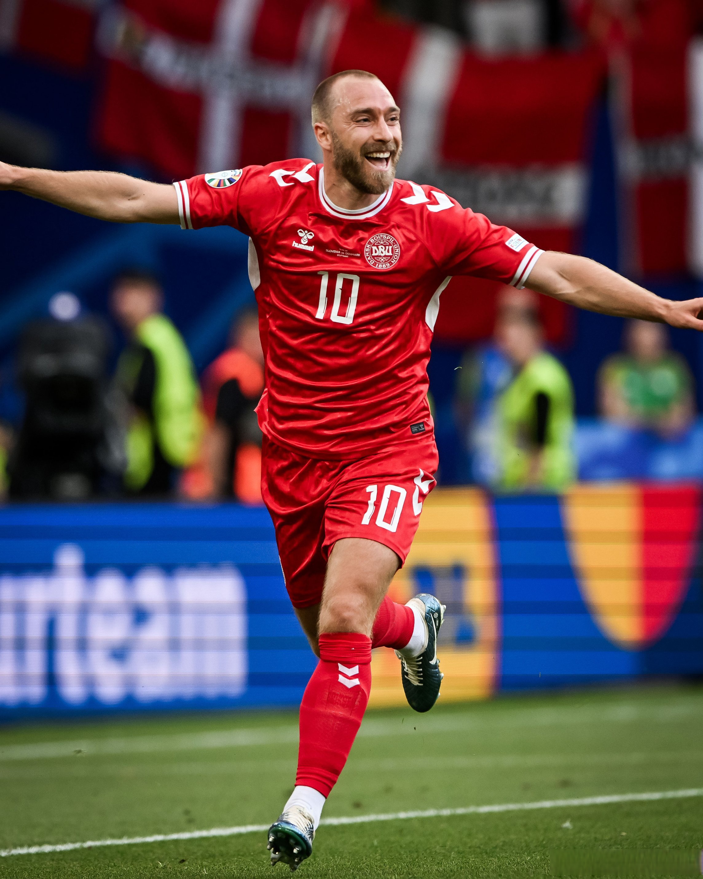 斯洛文尼亚足球队在国际比赛中表现出色 斯洛文尼亚足球队在国际比赛中表现出色