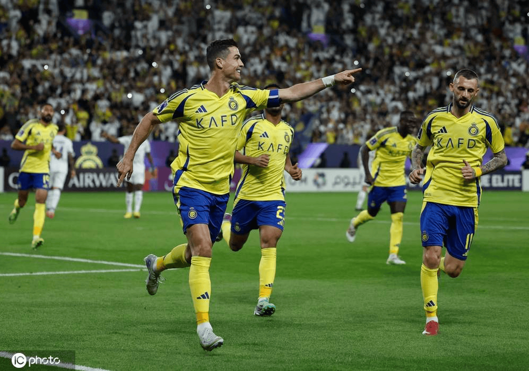 瓦伦西亚准备力战英超传统豪强,争夺胜利 瓦伦西亚准备力战英超传统豪强,争夺胜利