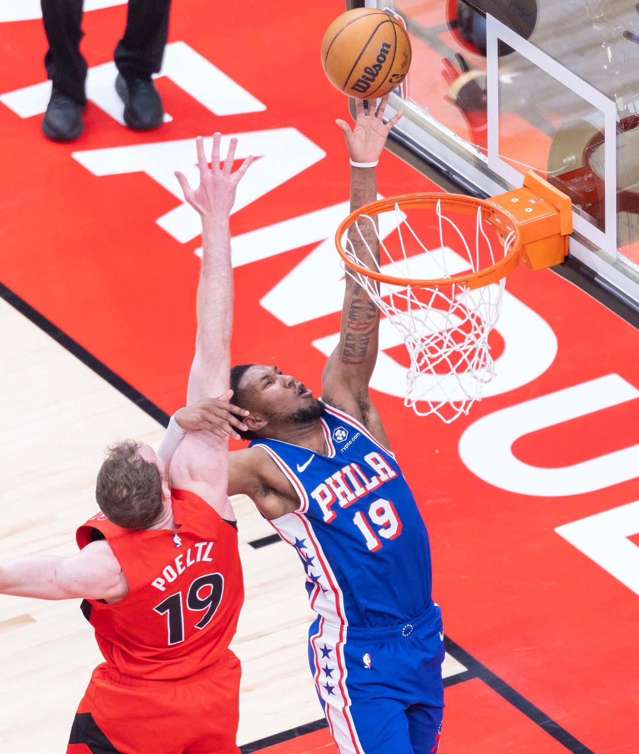 NBA常规赛猛龙不敌太阳,吞下两连败 NBA常规赛猛龙不敌太阳,吞下两连败
