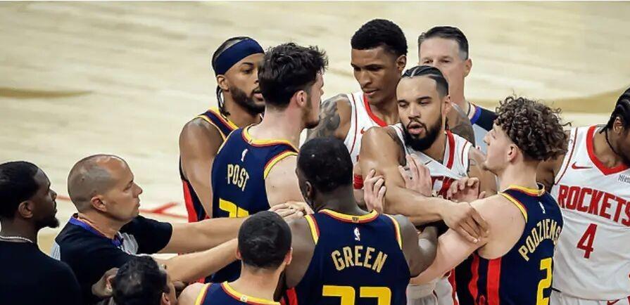 勇士成功反击,战胜火箭取得胜利 勇士成功反击,战胜火箭取得胜利