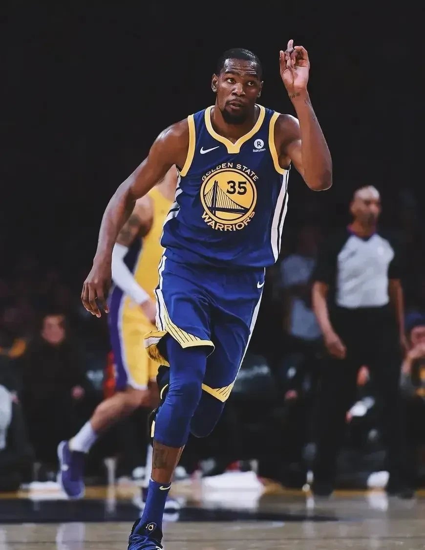 开云体育官网-勇士B队绝杀独行侠,杜兰特惊艳世界