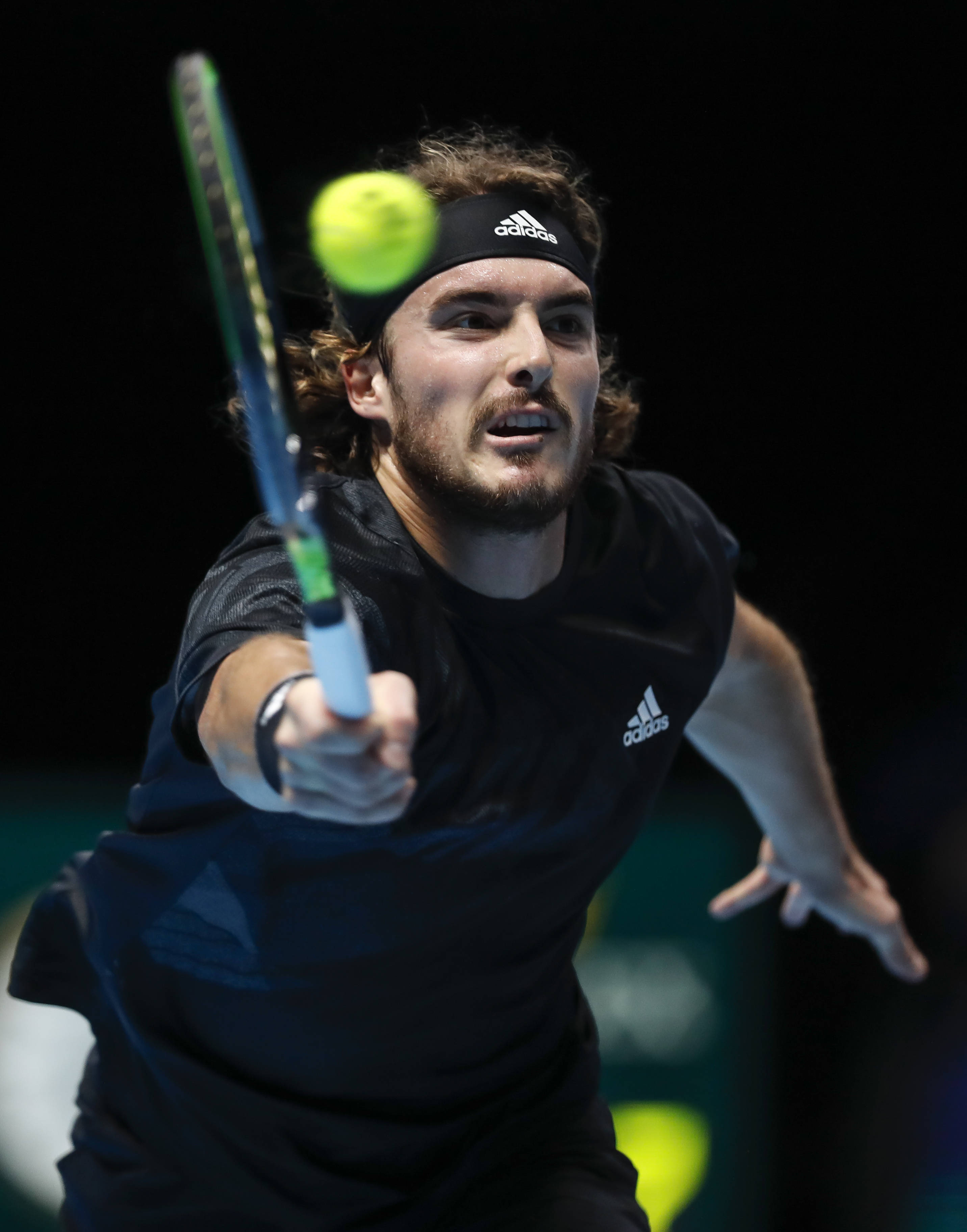 开云体育在线-德国网球队完胜西班牙网球队，西西帕斯高光表现