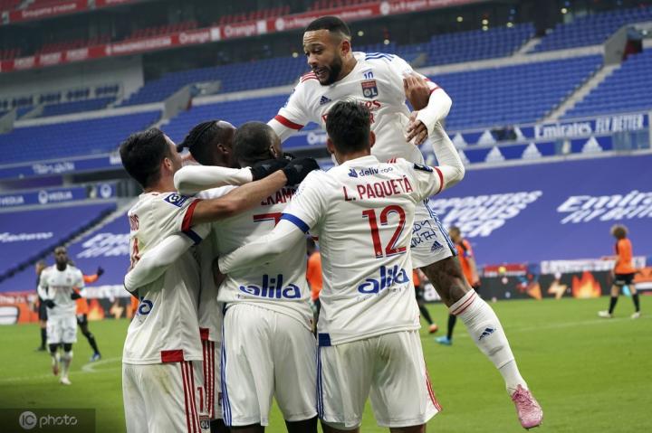 开云体育在线-里昂轻取马赛,凯恩带队取胜