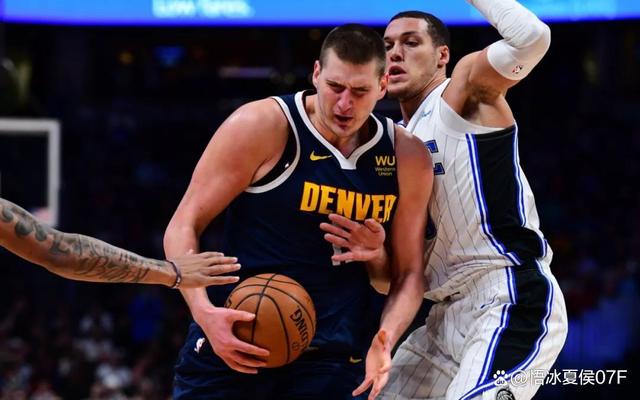 国王鏖战独行侠，约基奇扛起全队