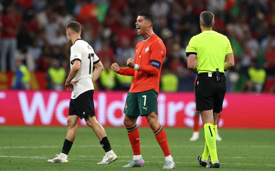 开云体育平台APP-阿根廷逆转挪威,C罗扛起全队