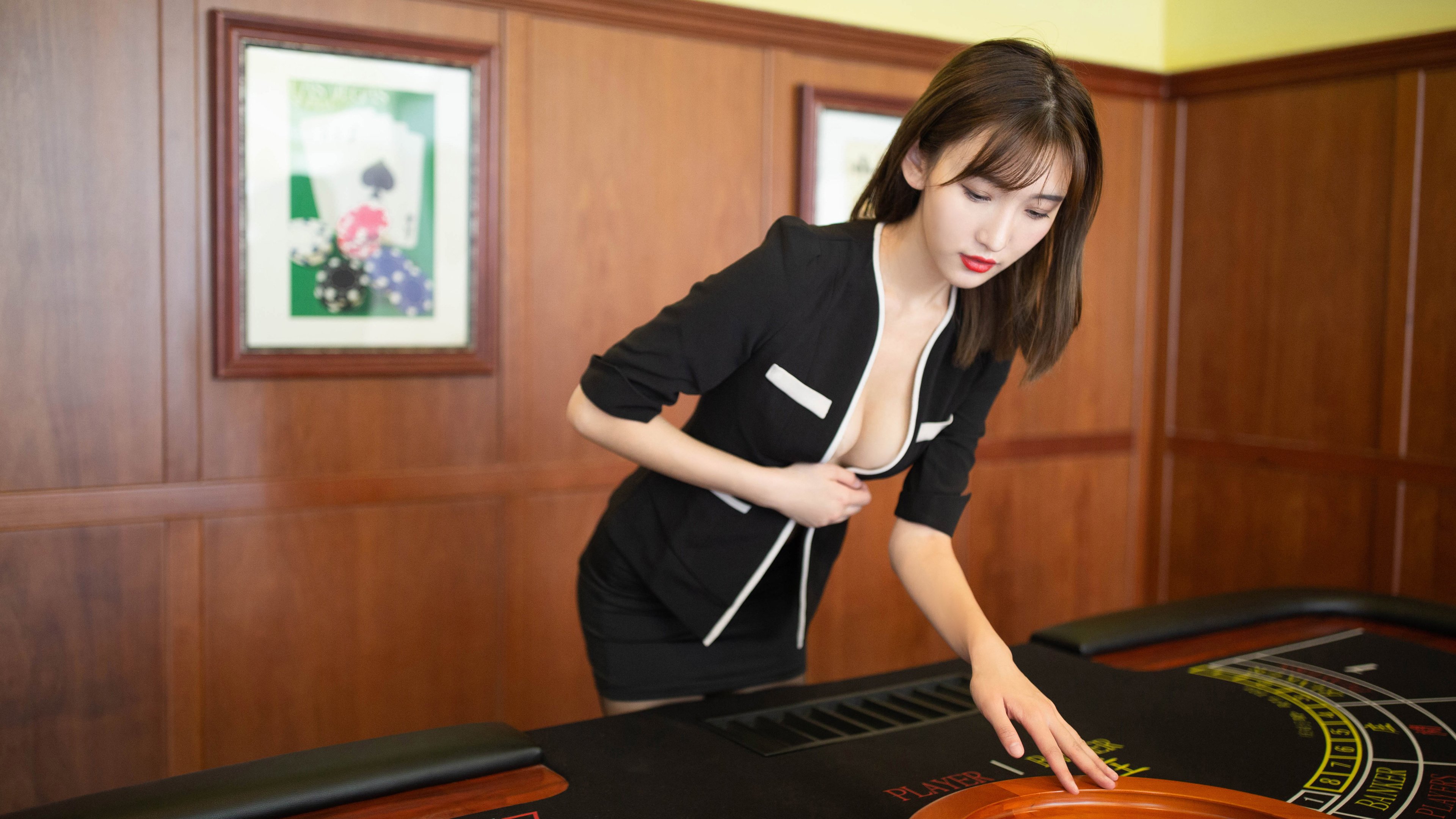 撕裂与新生,当灰熊的铁蹄踏过黄蜂的残翼,字母哥的王者之证