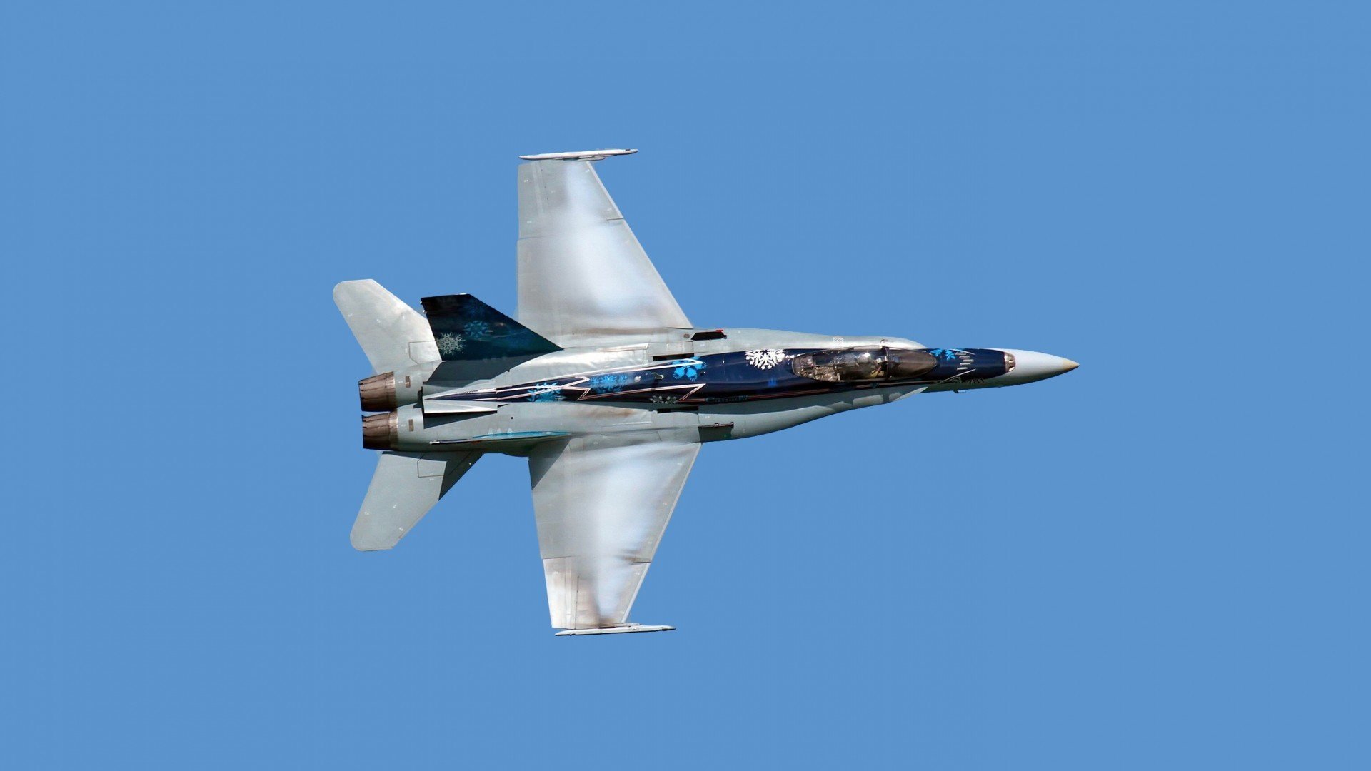 开云体育平台APP-双城记，当鹈鹕惊涛翻盘，意大利的浓眉正用右脚接管绿茵